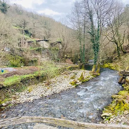 Apartament Ahio San Martin, Rurales Casa De La San Martin de Oscos