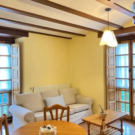 Ahio San Martin, Rurales Casa De La * San Martin de Oscos