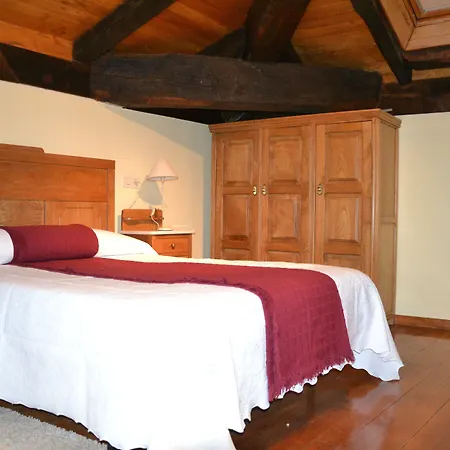 Ahio San Martin, Rurales Casa De La San Martin de Oscos