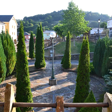 Ahio San Martin, Rurales Casa De La * San Martin de Oscos